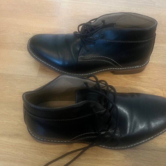 Dexter Comfort, women's 6.5, worn twice, black, memeory foam insoles, short boot - Picture 2 of 4